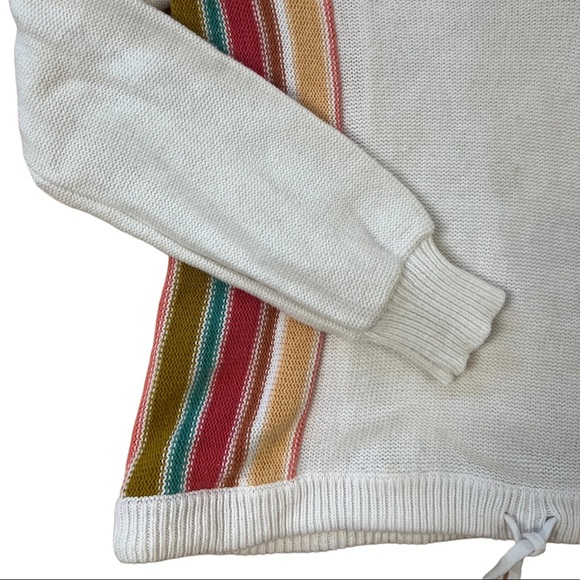 Roxy Small Hooded Sweater Baja Style with Drawstring Bottom - Picture 4 of 6